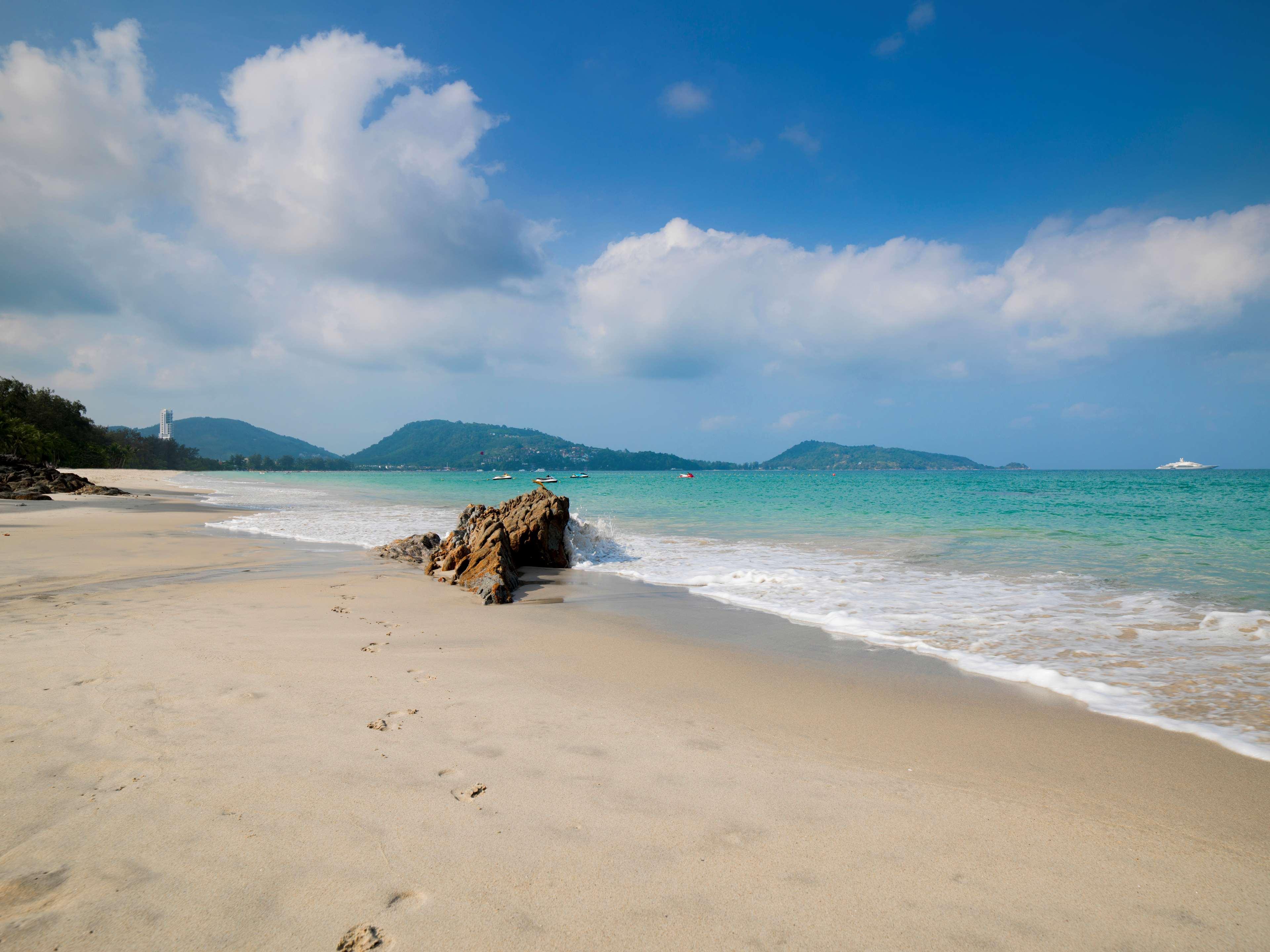 Andaman Beach Hotel Phuket - Handwritten Collection Patong Eksteriør bilde